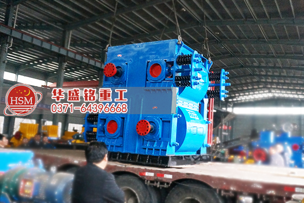 四輥破碎機發往江蘇徐州 