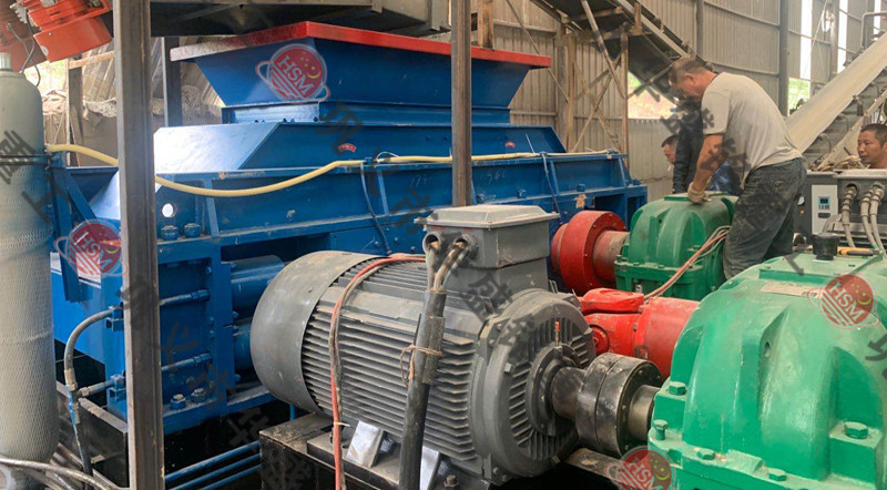 石頭制砂機(jī)安裝現(xiàn)場