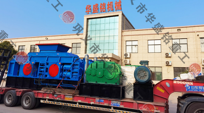 花崗巖制砂機(jī)發(fā)貨現(xiàn)場