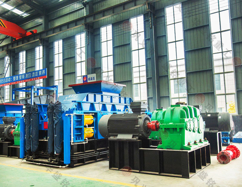 鞏義液壓對輥制砂機多少錢一臺？